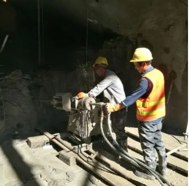 上林水下抗分散灌浆料特点 水下不分散注浆料介绍