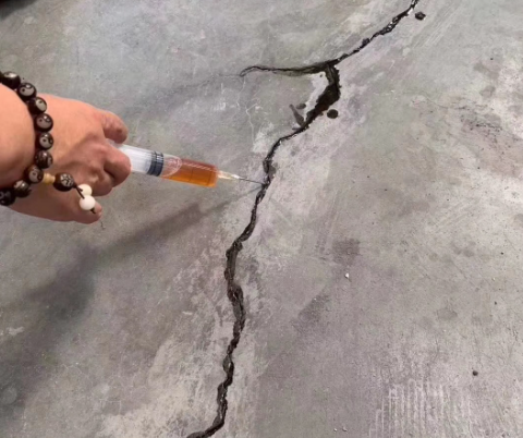 上林混凝土裂缝修补技术详解​